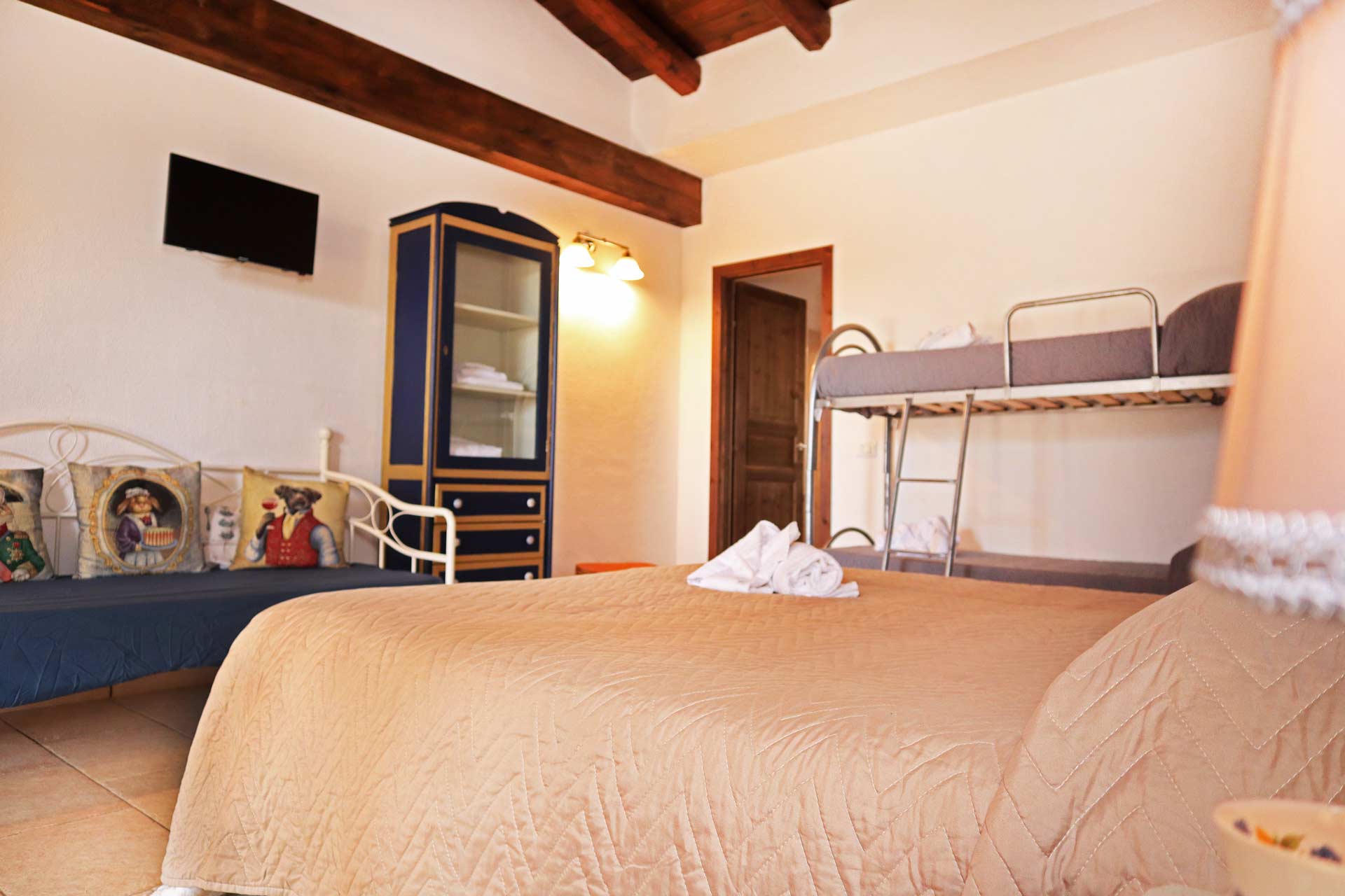 letto per persone e bambini a conversano di b&b