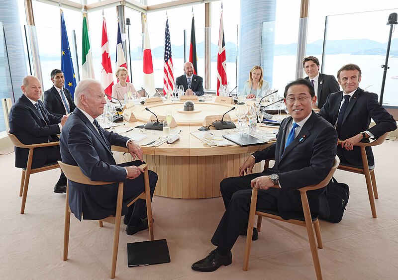 dirigeants mondiaux au G7 dans les Pouilles
